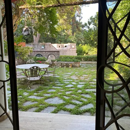 Villa Luna Tu
